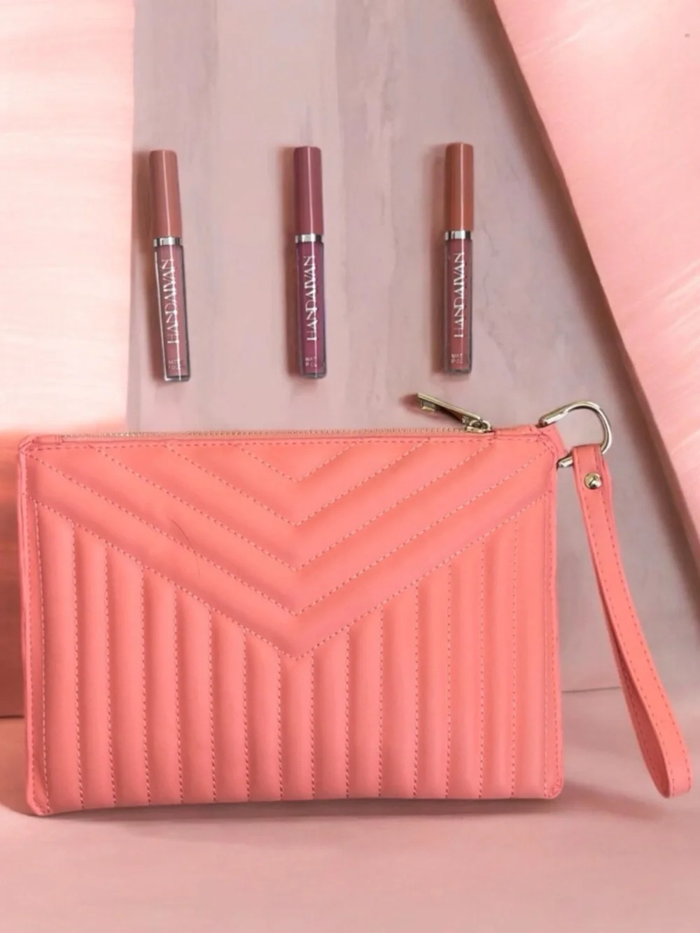 Luxe Velvet Matte Lipgloss Trio Handaiyan Lip Beauty Set Wristlet Makeup Bundle